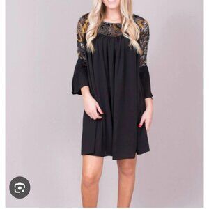 Umgee Velvet Burnout Paisley Yoke Dress Women’s SZ Small Black Bell Sleeve Flowy